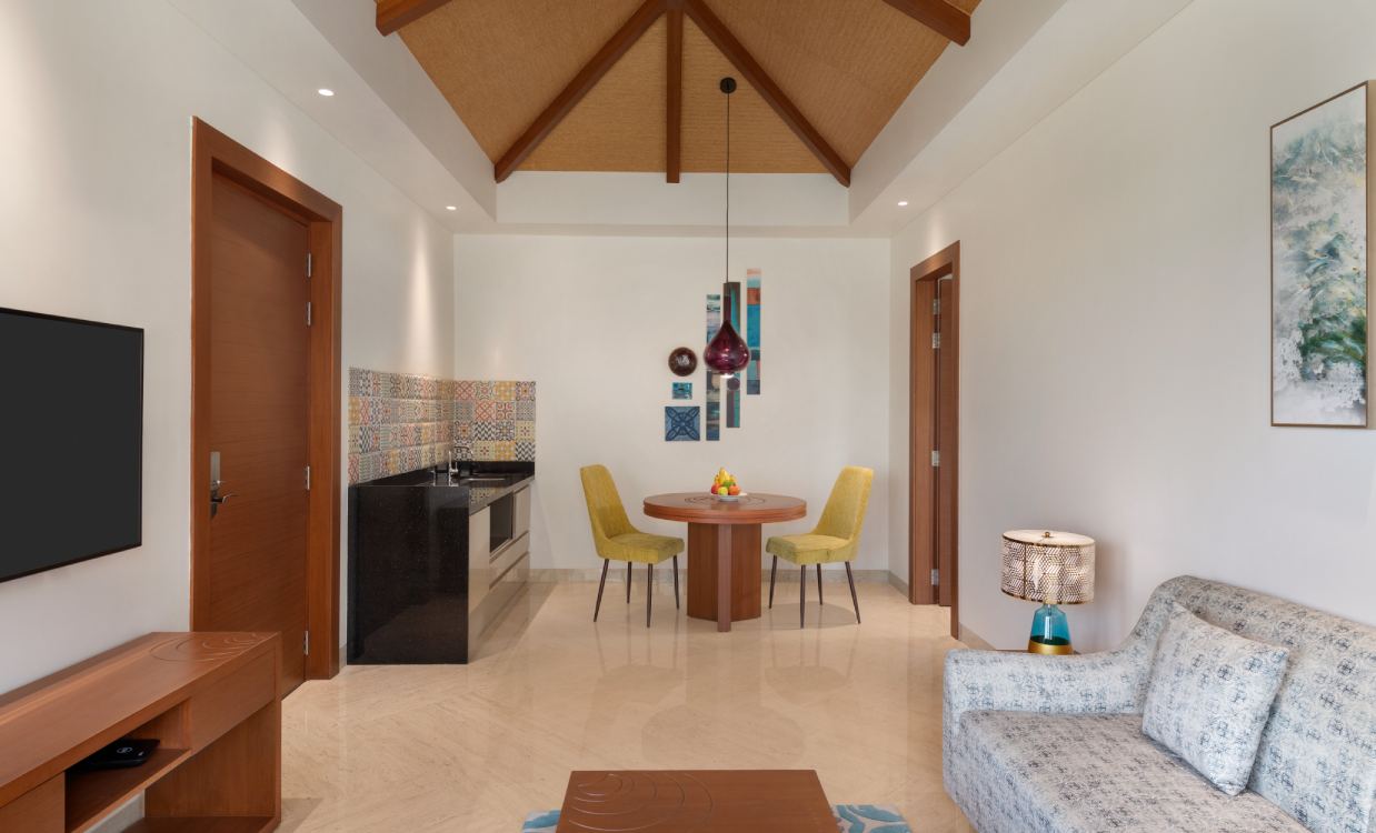 Sunrise King Suite with kitchenette
